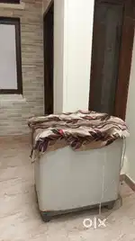 Fully furnished 3bhk flat for rent in Ranjit Avenue