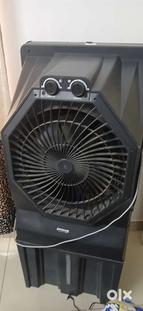 Cooler new 1 month  great condition