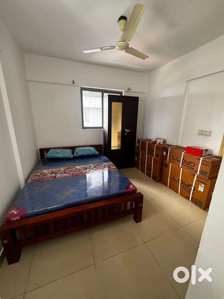 2bhk fully furnished flat manjooran edchira infopark kakkanad bachelor
