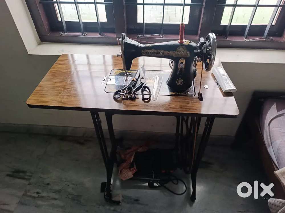Sewing machine for stitching