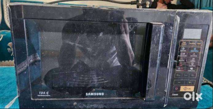 SAMSUNG NEWLY CONDITION MICROWAY SALE