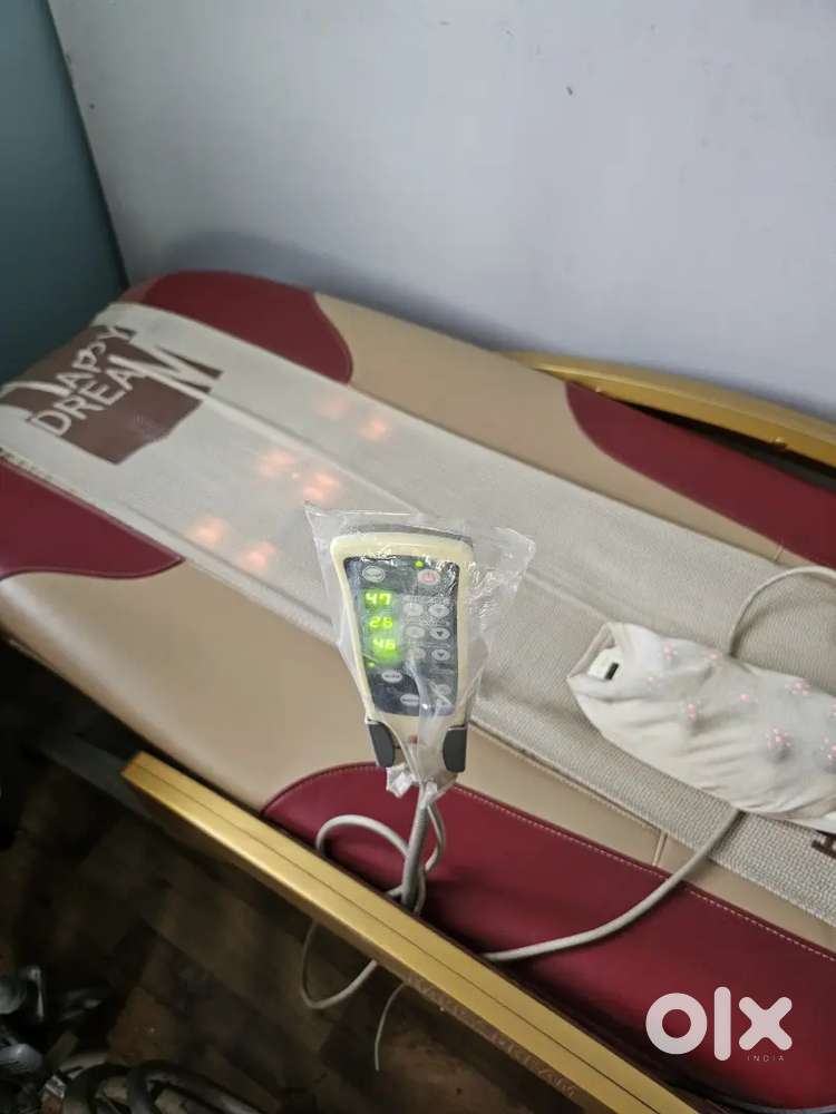 Happy Medicare massage therapy bed