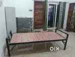 1 bhk bana hai only hall is vacant with kichen, vegetarian boy student