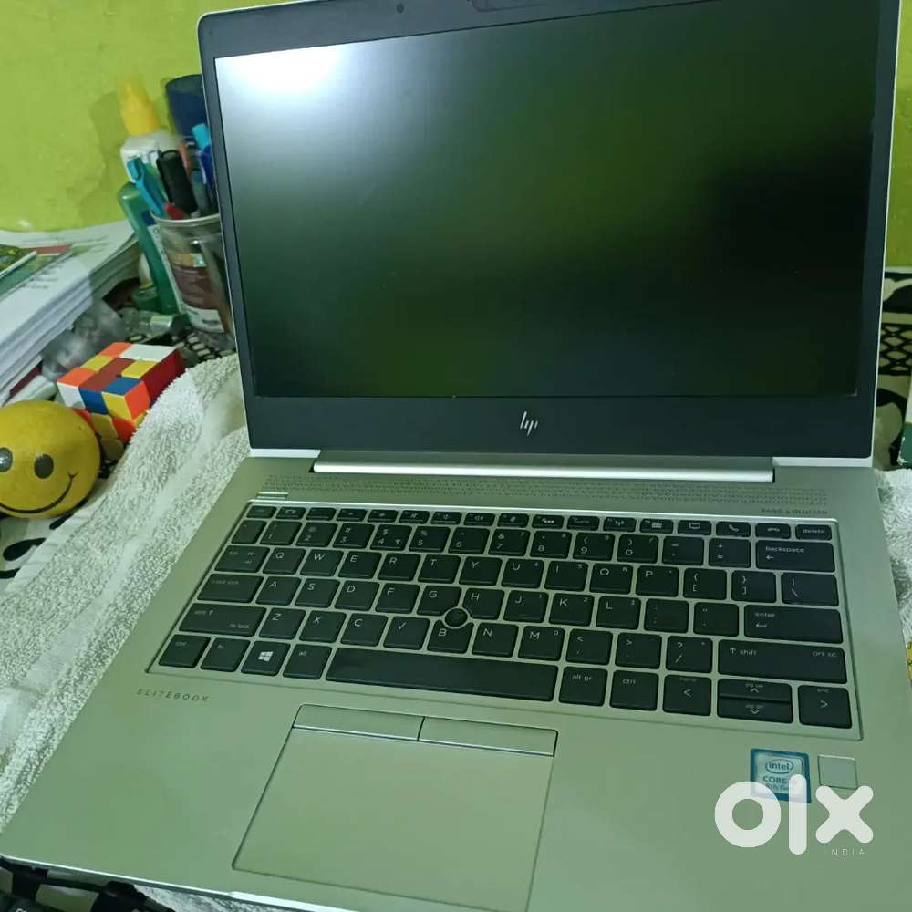 HP EILET BOOK LAPTOP