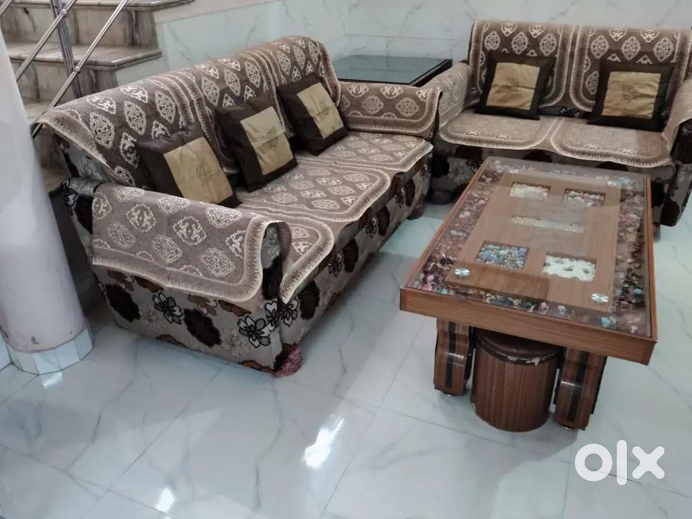 5 seater sofa set with glass corner table andglass centre dining table