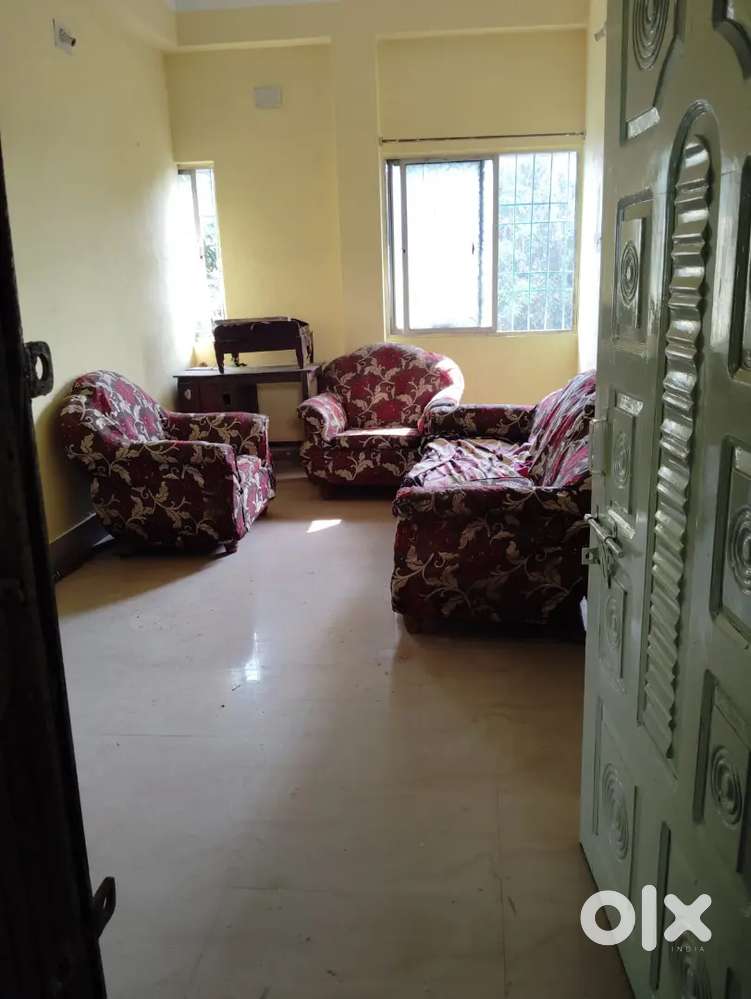 Flat available for rent