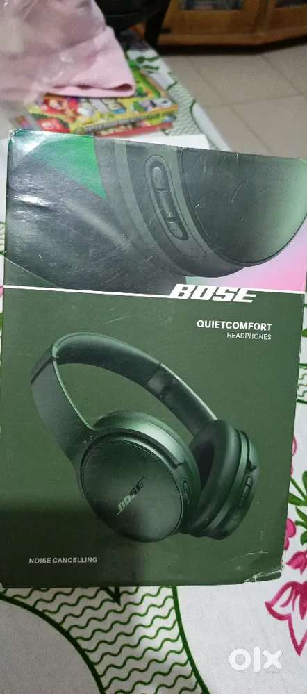 Bose QuietComfort Cypress Green in mint condition.