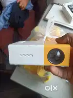 Im selling my projector UC46