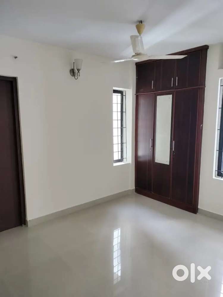 Family only : 3Bhk Flat For Rent At Kakkanad Seaport Airport road