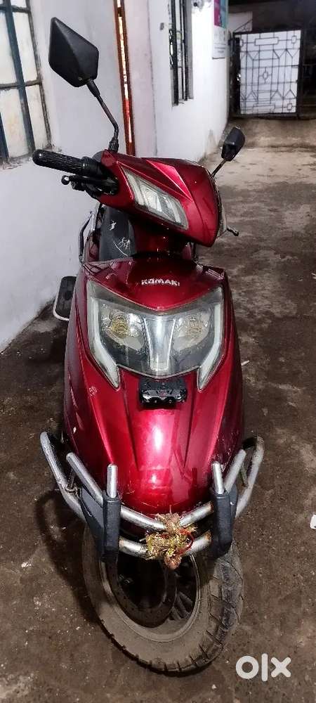 Electric scooty of komaki