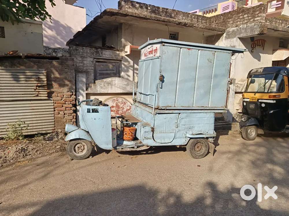 Bajaj Modified Auto Rickshaw for Business Use