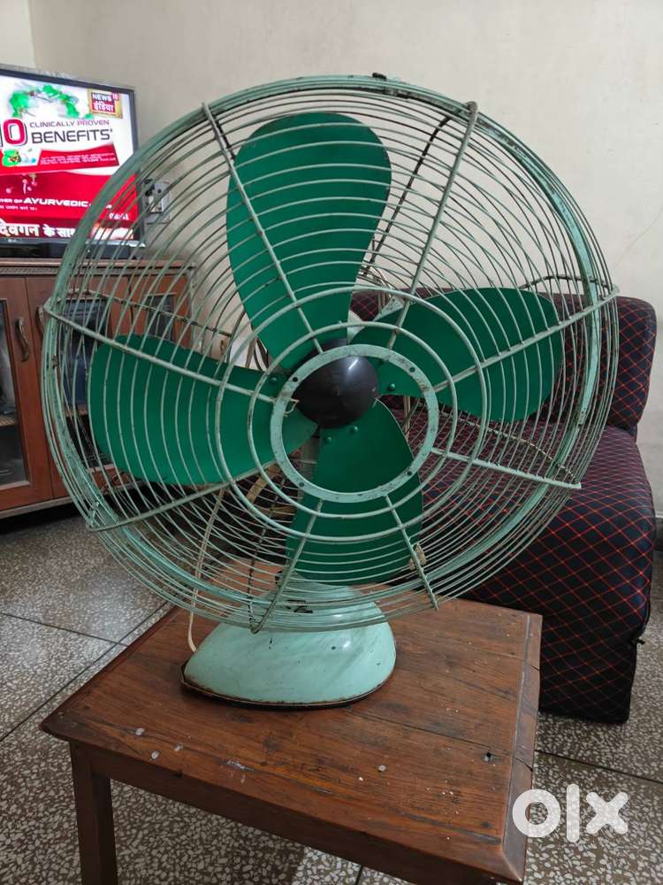 Table fan in good condition