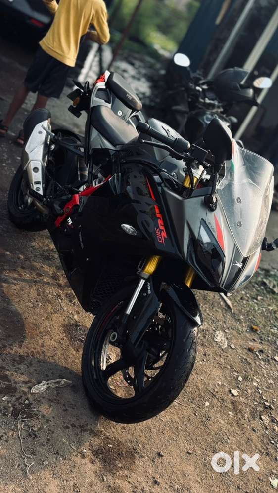 Super condition Scratch less