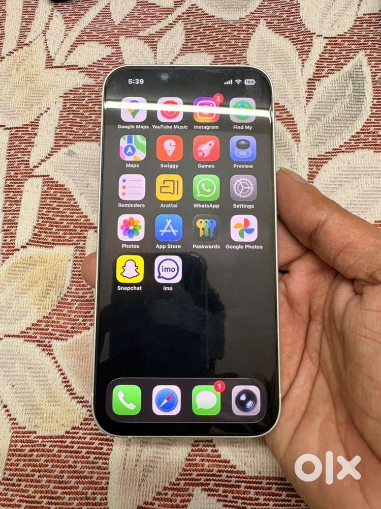 iPhone 13 white 128 gb with box and accessories