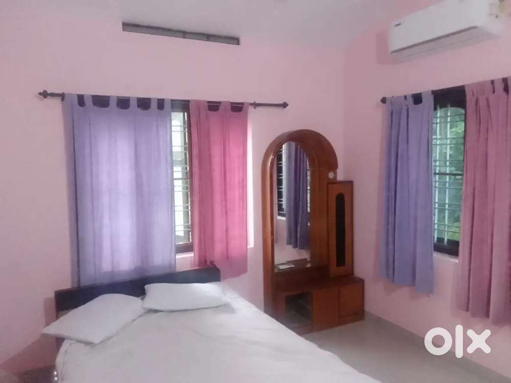 3BHK FURNISHED GROUND FLOOR HOUSE RENT IN IRINGADAMPALLI