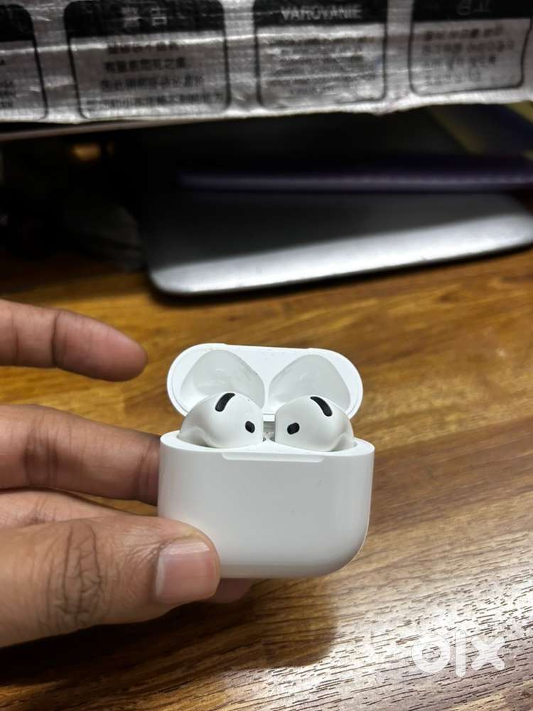 Apple original Airpods 4 without Anc + Apple original Airpods 2
