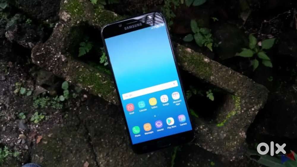 Sumsung j7pro 4/64 rear camera best quality