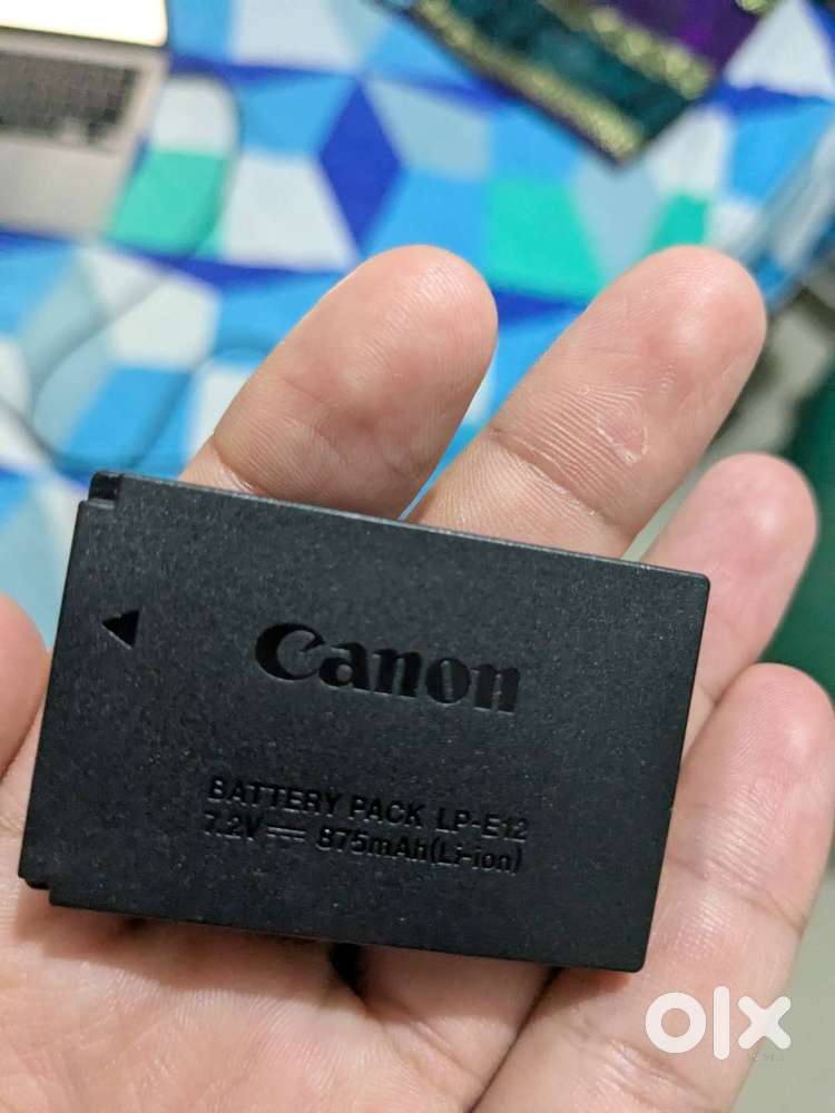 selling battery eos m50 + 49mm nd filter