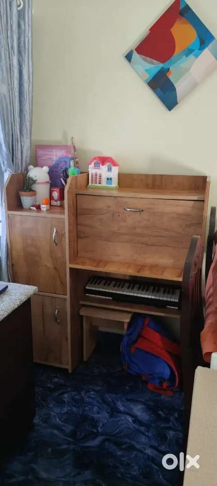 STUDY UNIT OR STUDY TABLE