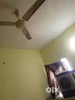 Independent room hai roommate chahiye