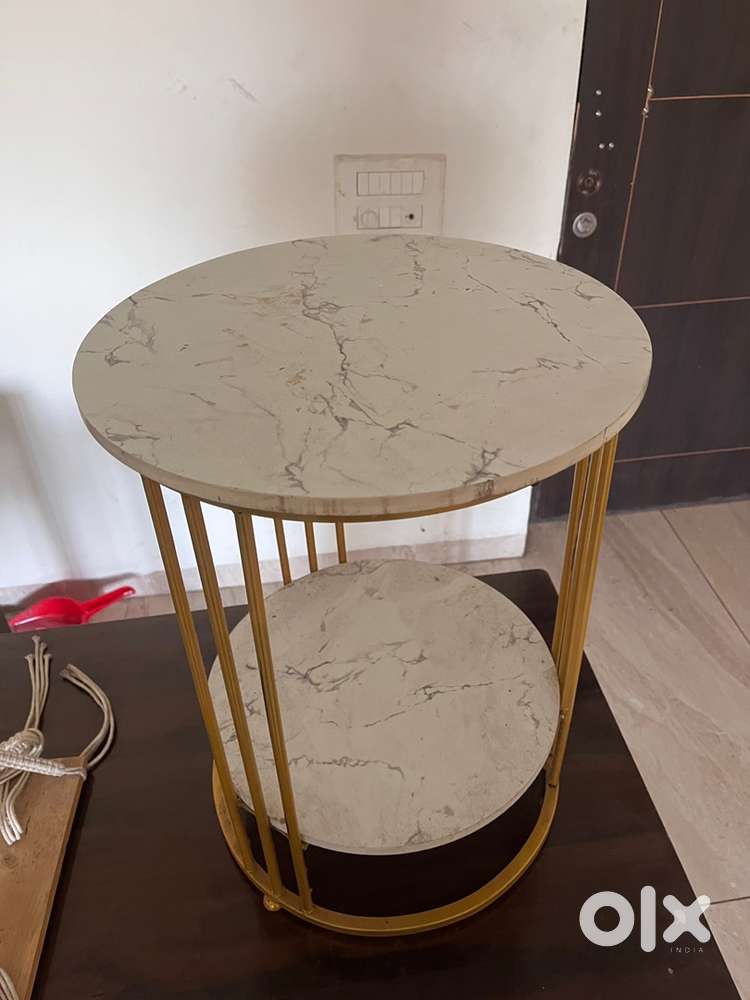 Side table, lamp , Big table and room decor item