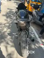 Yamaha R15 V4 (Black)