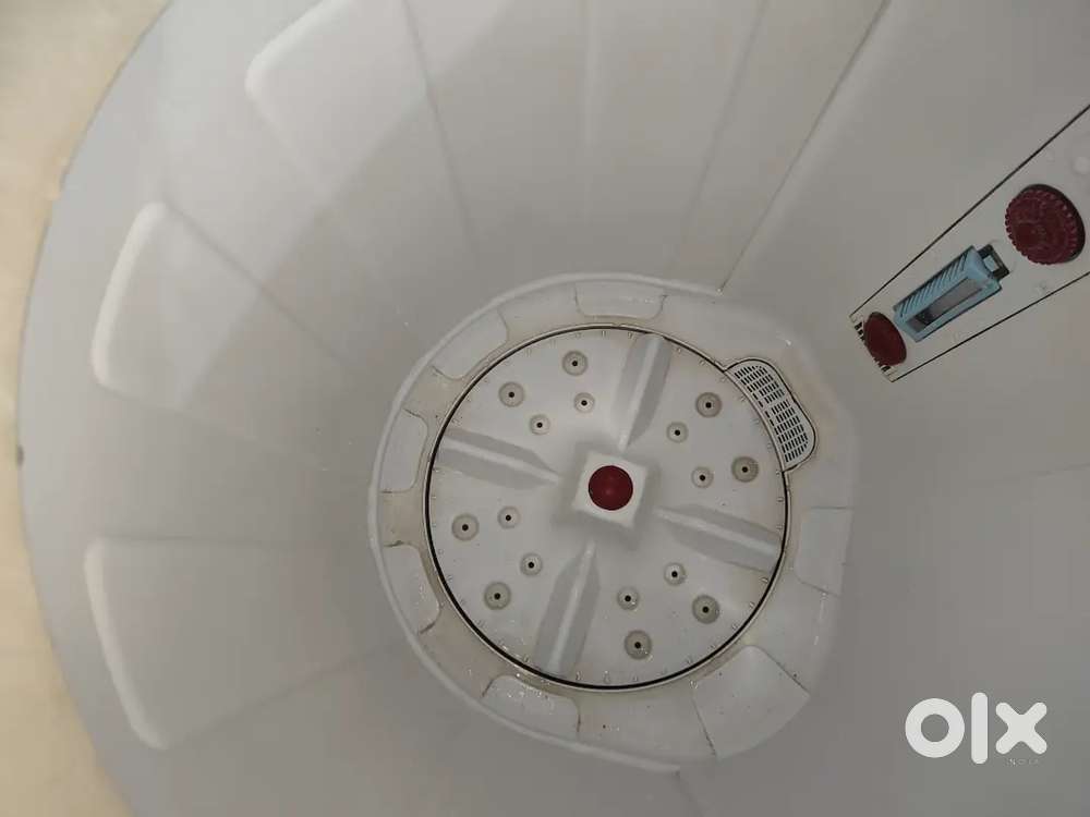 Semi automatic washing machine