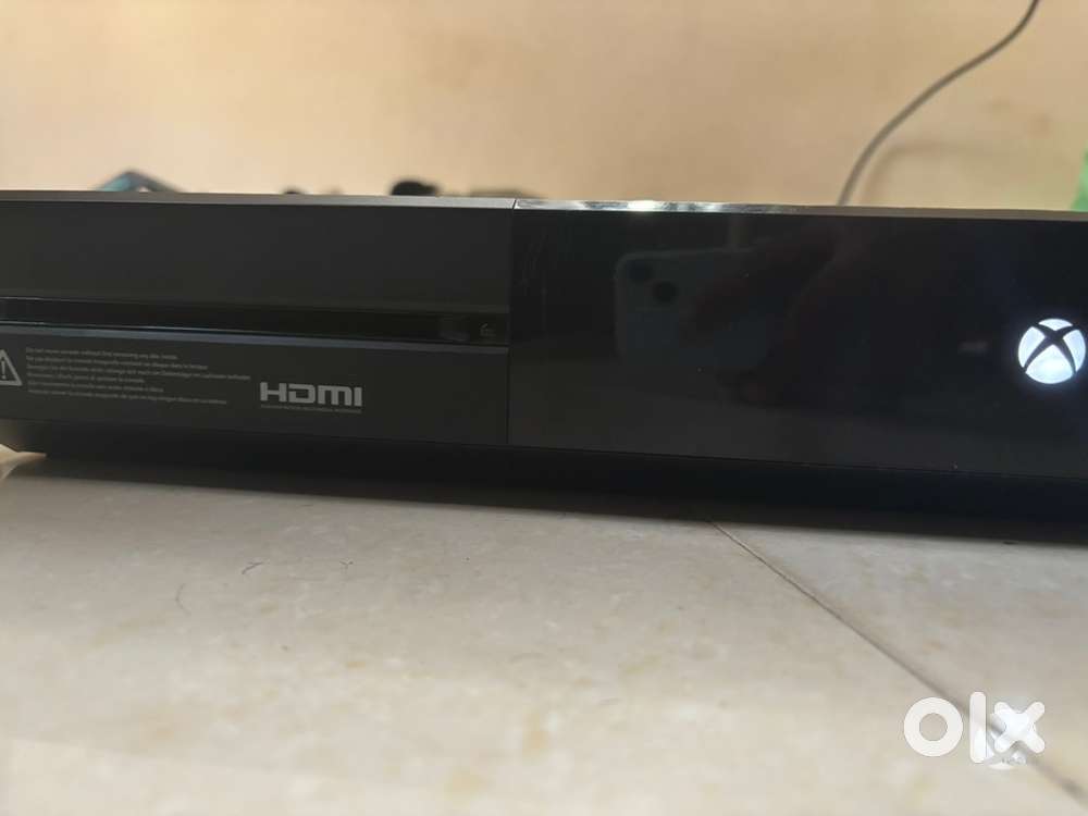 XBOX ONE -500gb with cod black ops 3