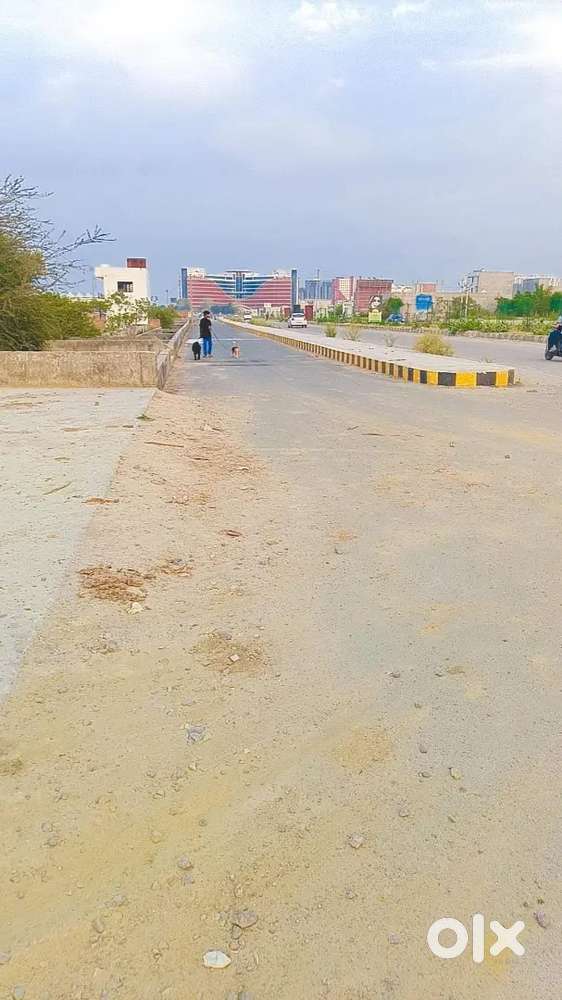 प्लॉट फॉर सेल लखनऊ सुल्तानपुर रोड वाराणसी हाइवे से नजदीक स्टाम्प फ्री