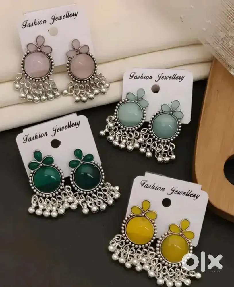 Trending earings pack of Pack of 4 for women and girls