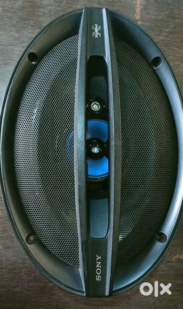 (2) Sony speaker