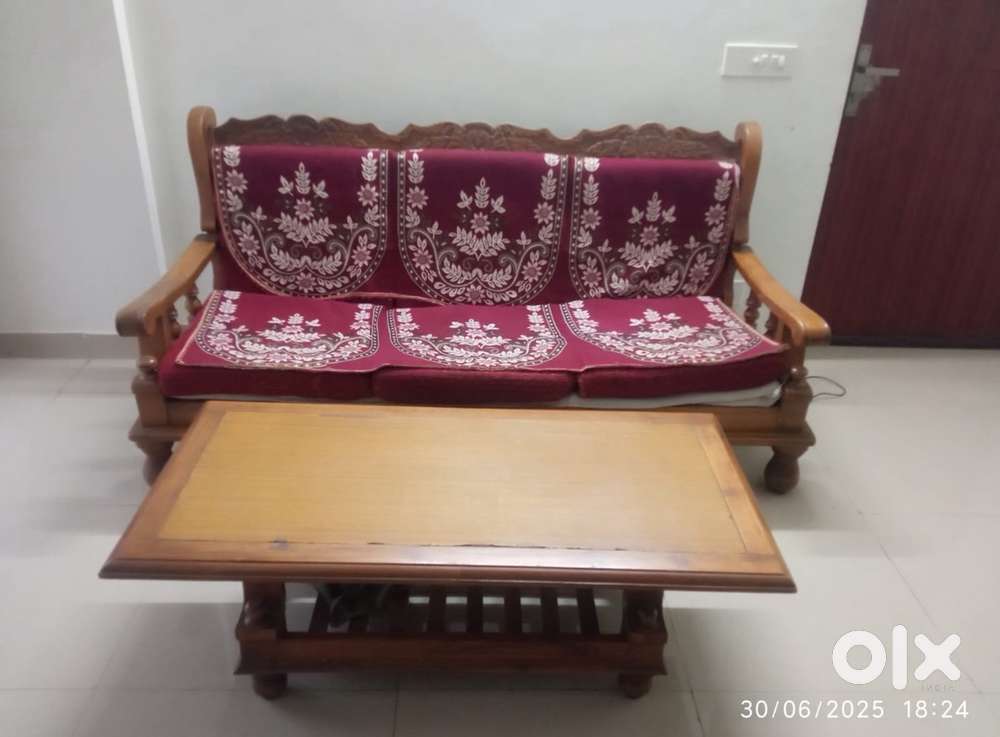 Sangwan orginal sofa set 3+1+1 with center table