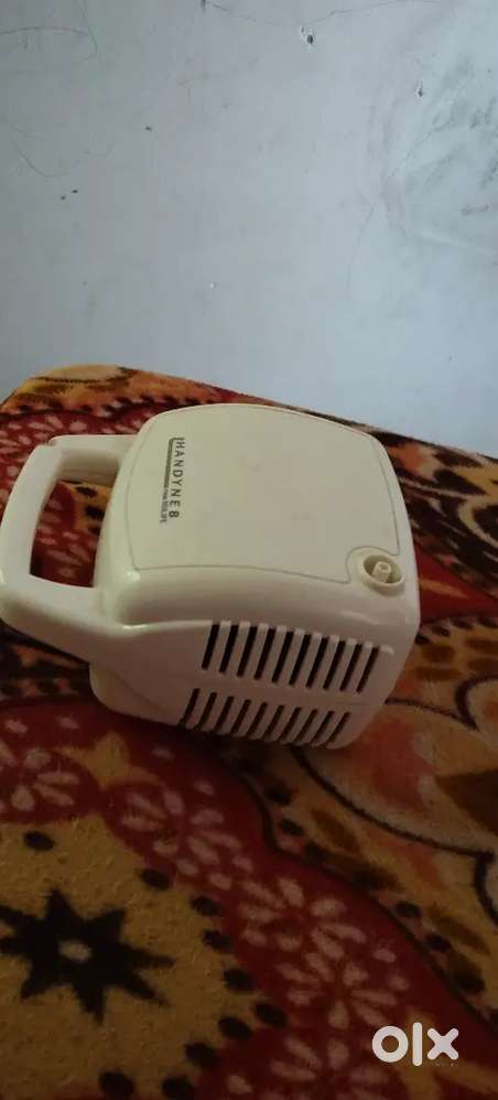 Nebulizer machine with adult mask