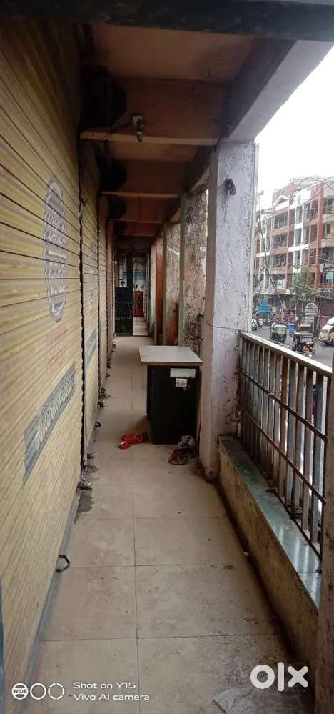 No broker, main road 1st floor shop / office for sale 7.90 lakhs