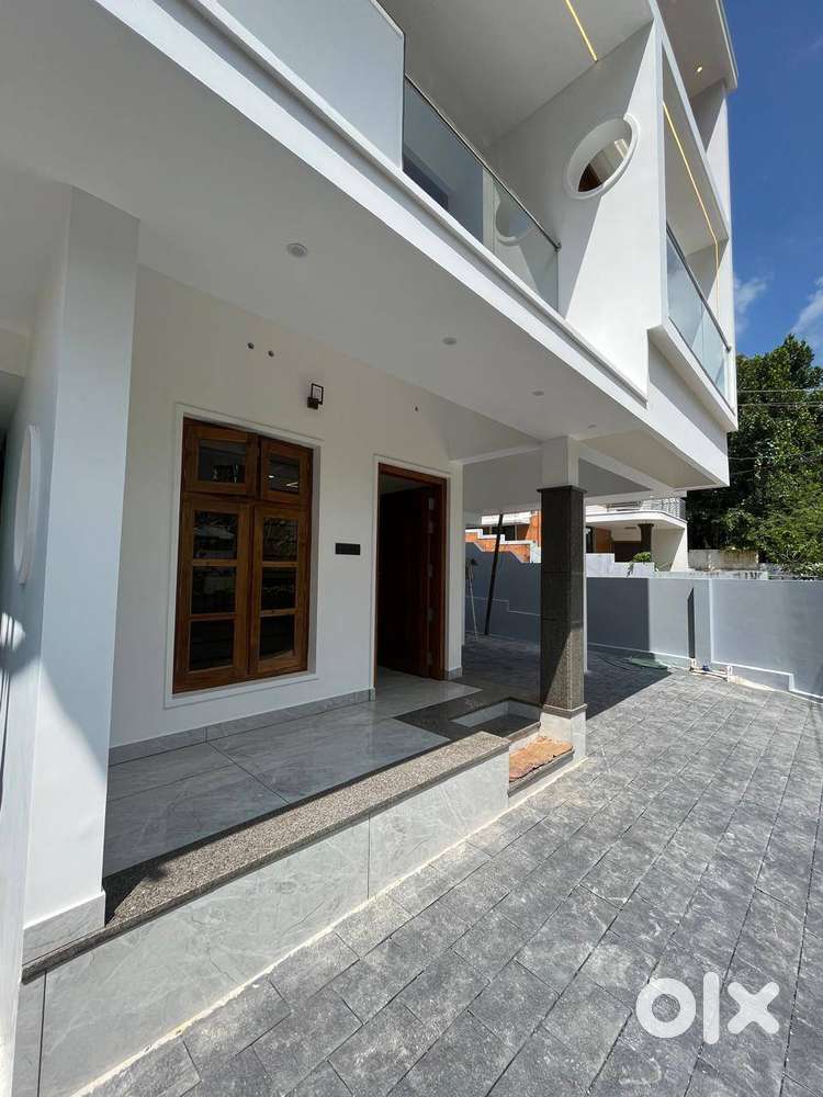 (IDS-231682) BRAND NEW HOUSE FOR  SALE AT VATTIYOORKAVU