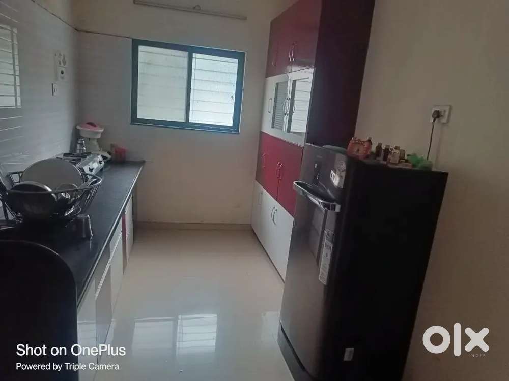 Corner Building in good Residencial area