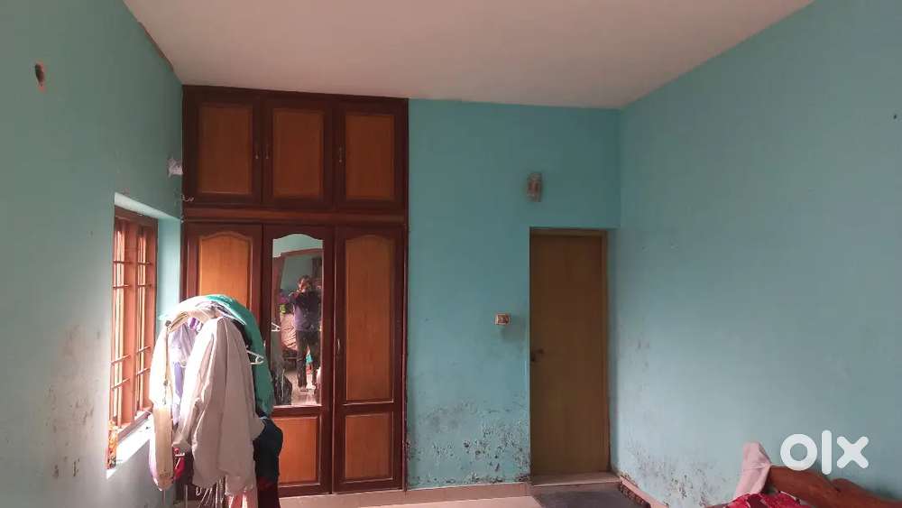 ഏരൂര്‍ പേട്ടയില്‍ ക്ഷേത്രം സ്കൂൾ അടുത്ത് 3  ബെഡ്റൂം ഒറ്റ വീട് വാടകക്ക്