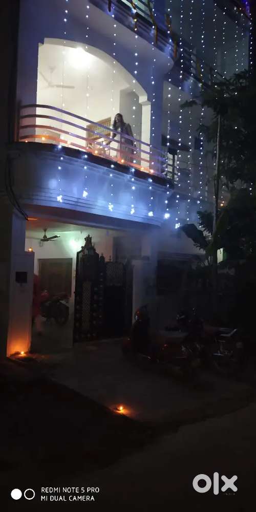 3 bhk house  floor