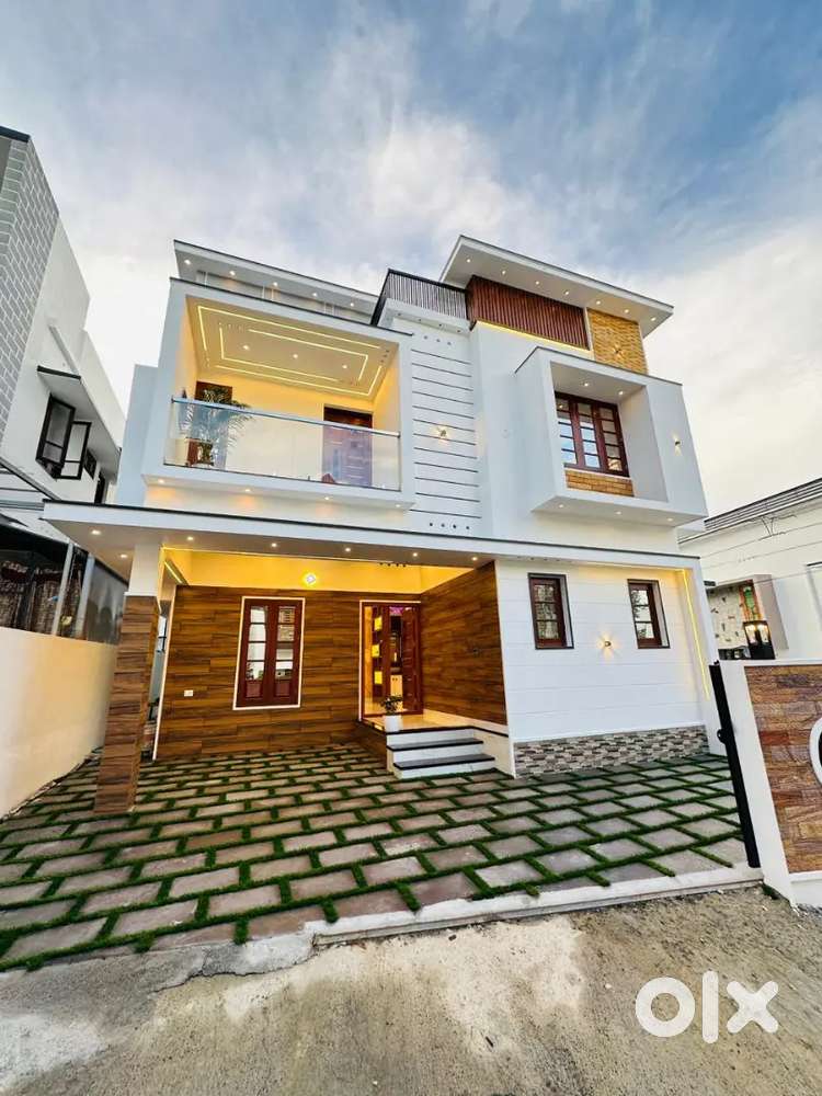 4bhk Thirumala pidarm Tvm My villa 73Lk