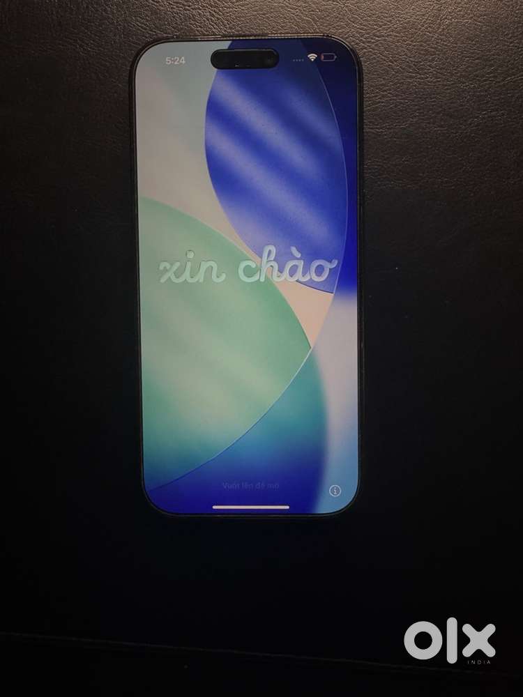 iPhone 16 Pro - Black Titanium - 128 GB