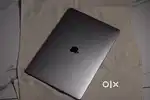 MacBook pro i7 16-inch 2019