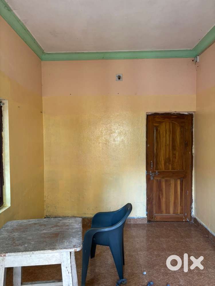 Only gent bachelor please contact