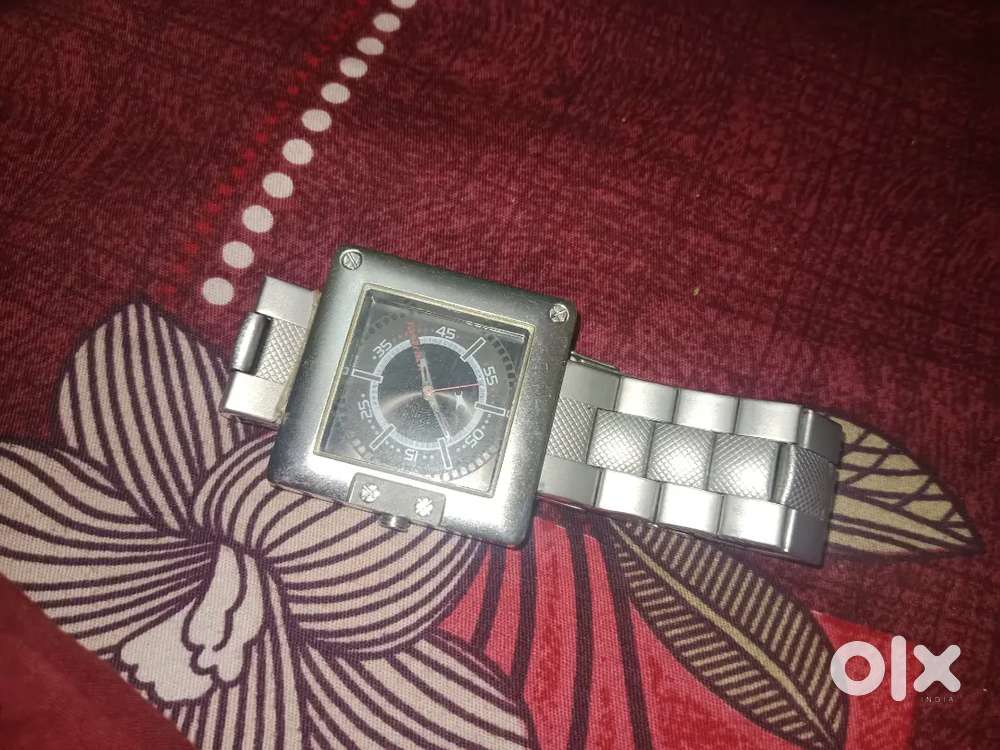 Brand: FastrackModel: 3004SSB (analogous to 3004SM01) 100% Original,