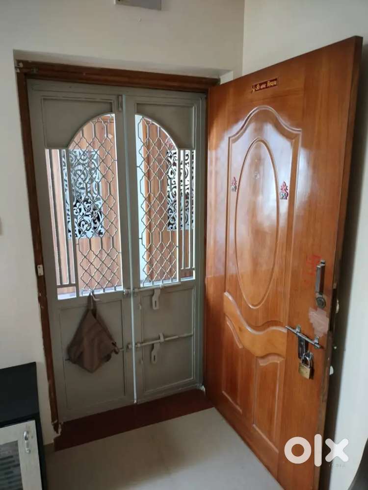 2 bhk flat on rent in 14000/ vavol Gandhinagar
