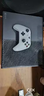 Xbox One with 15 games in it