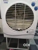 1 years old cooler in 7000/-