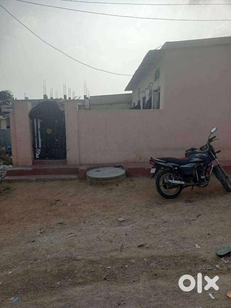 Isnapur indriramma colony 75 yards karantu office off side Comashalbit
