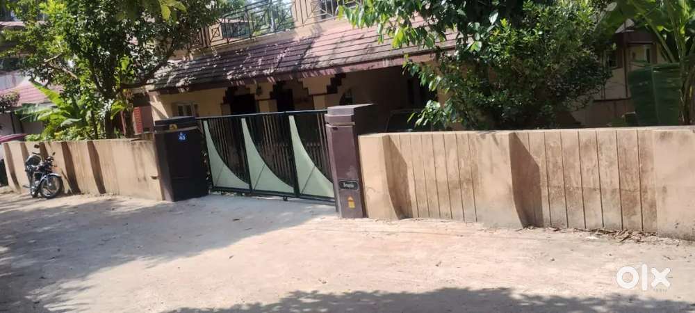 10 Cents prime Residential Property in Peroorkada for Sale.