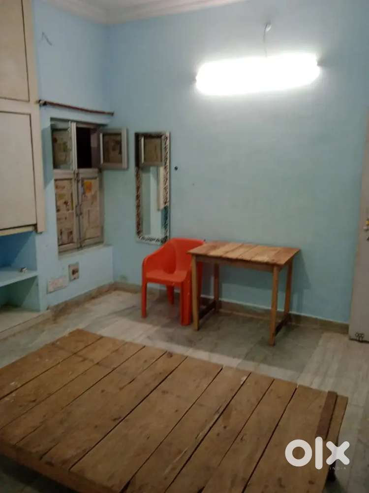 One room set for Girls