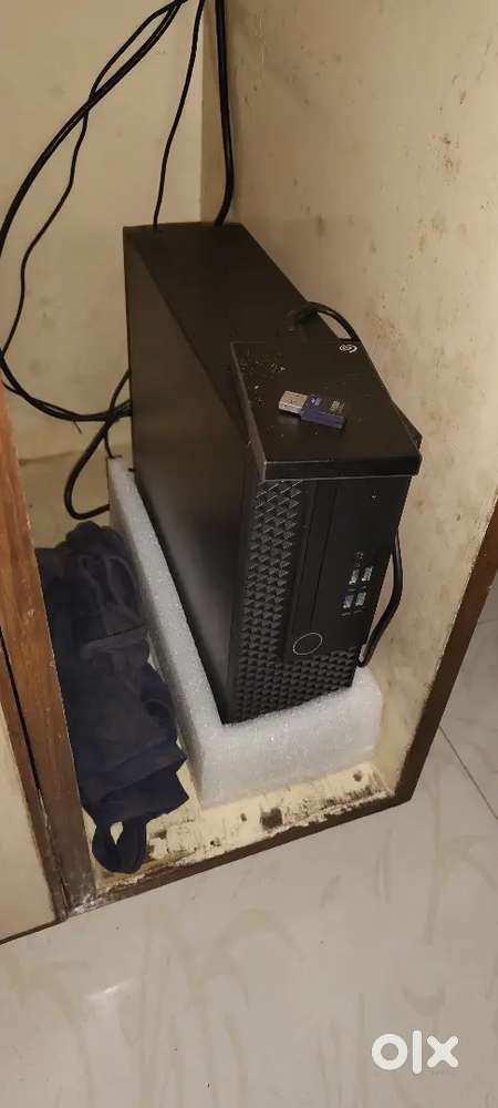 DELL OptiPlex PC -Windows 10, Intele,i5 7th Gen,8 GB DDR4,256 GB SSD